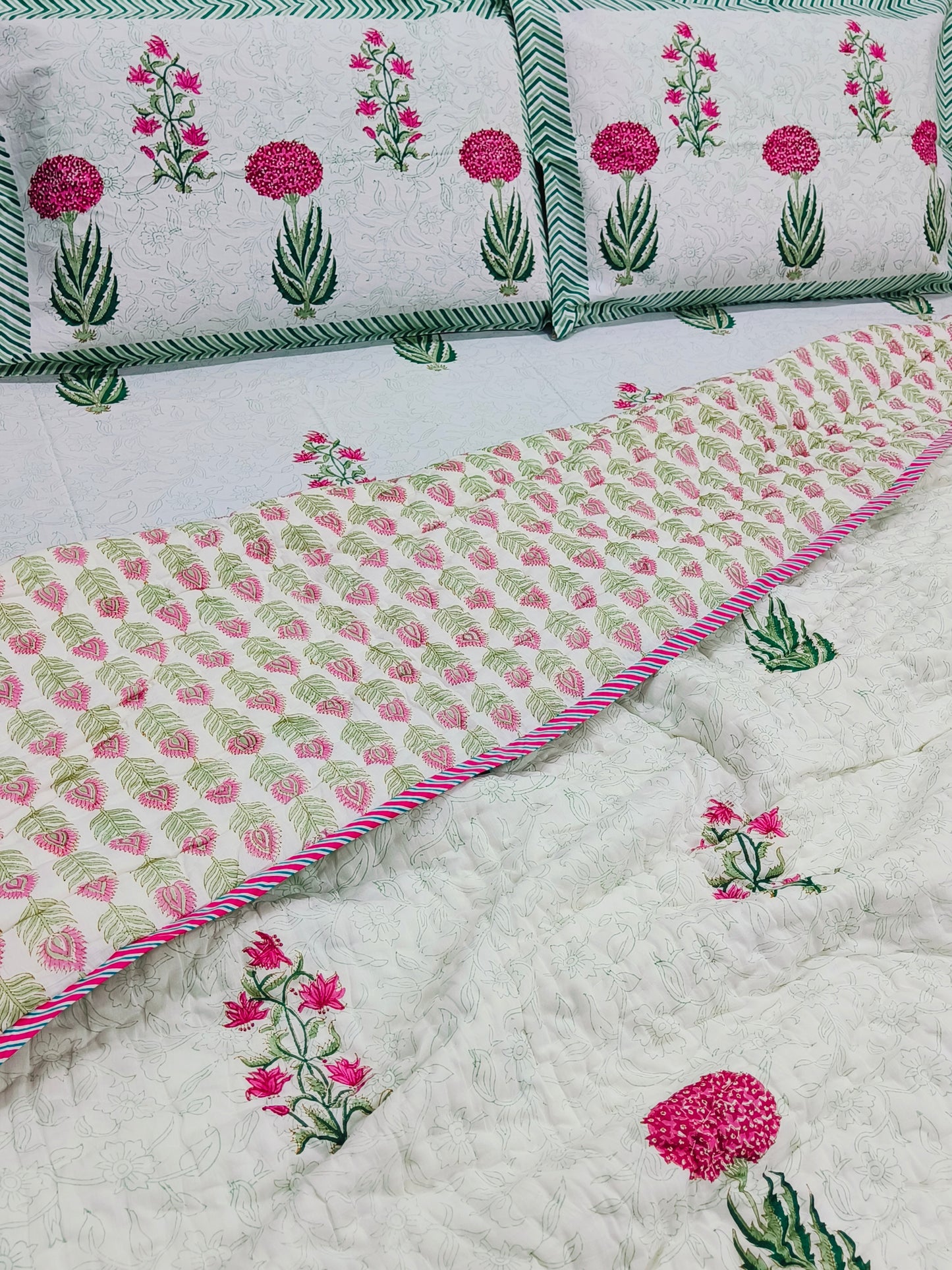 Bedding Sets with Quilts