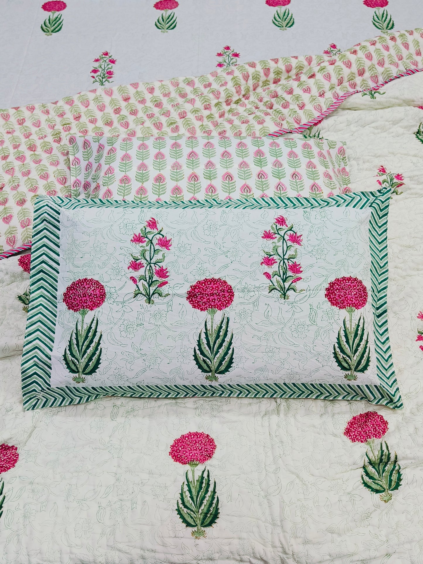 Bedding Sets with Quilts
