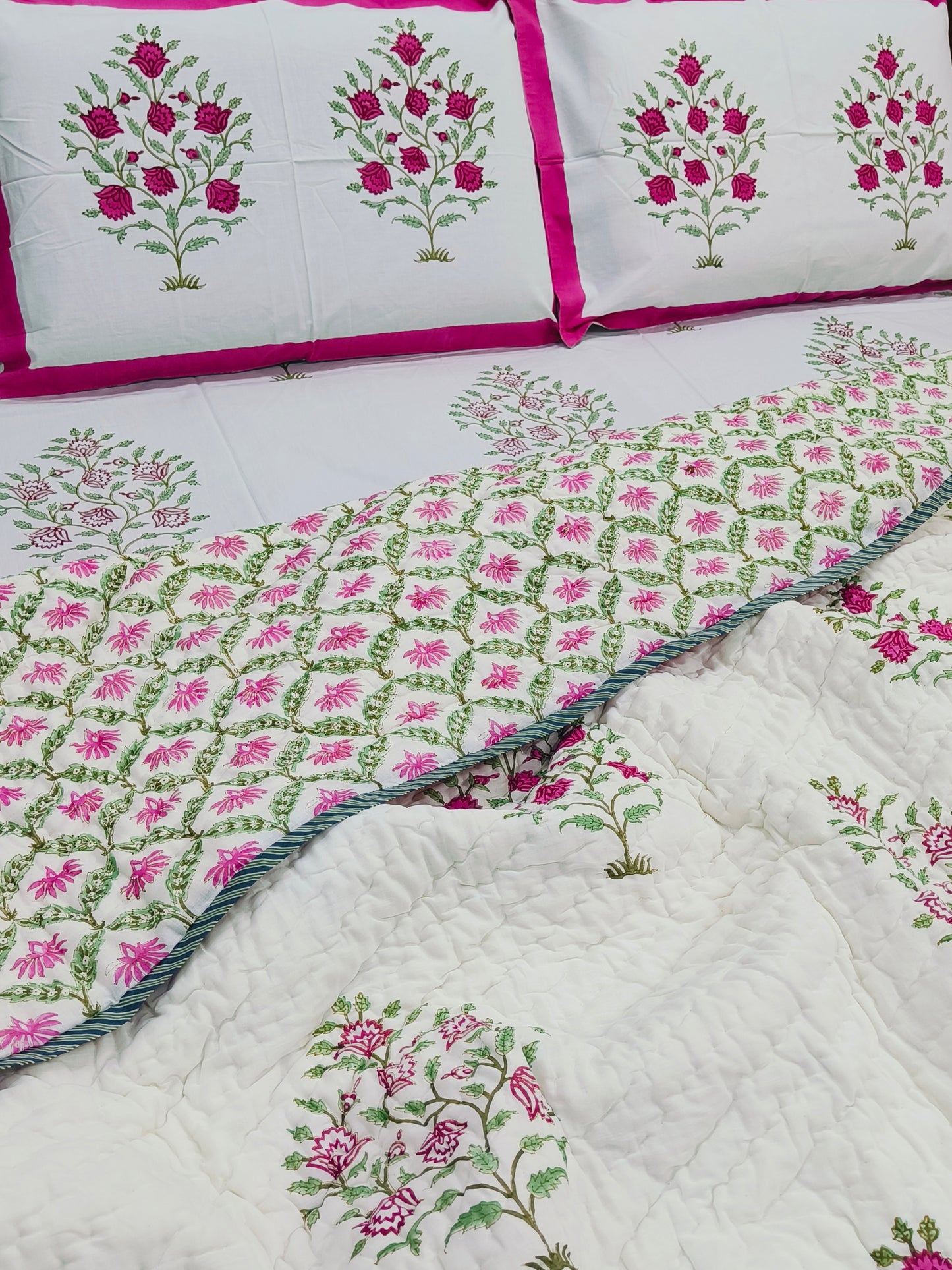 Bedding Sets with Quilts