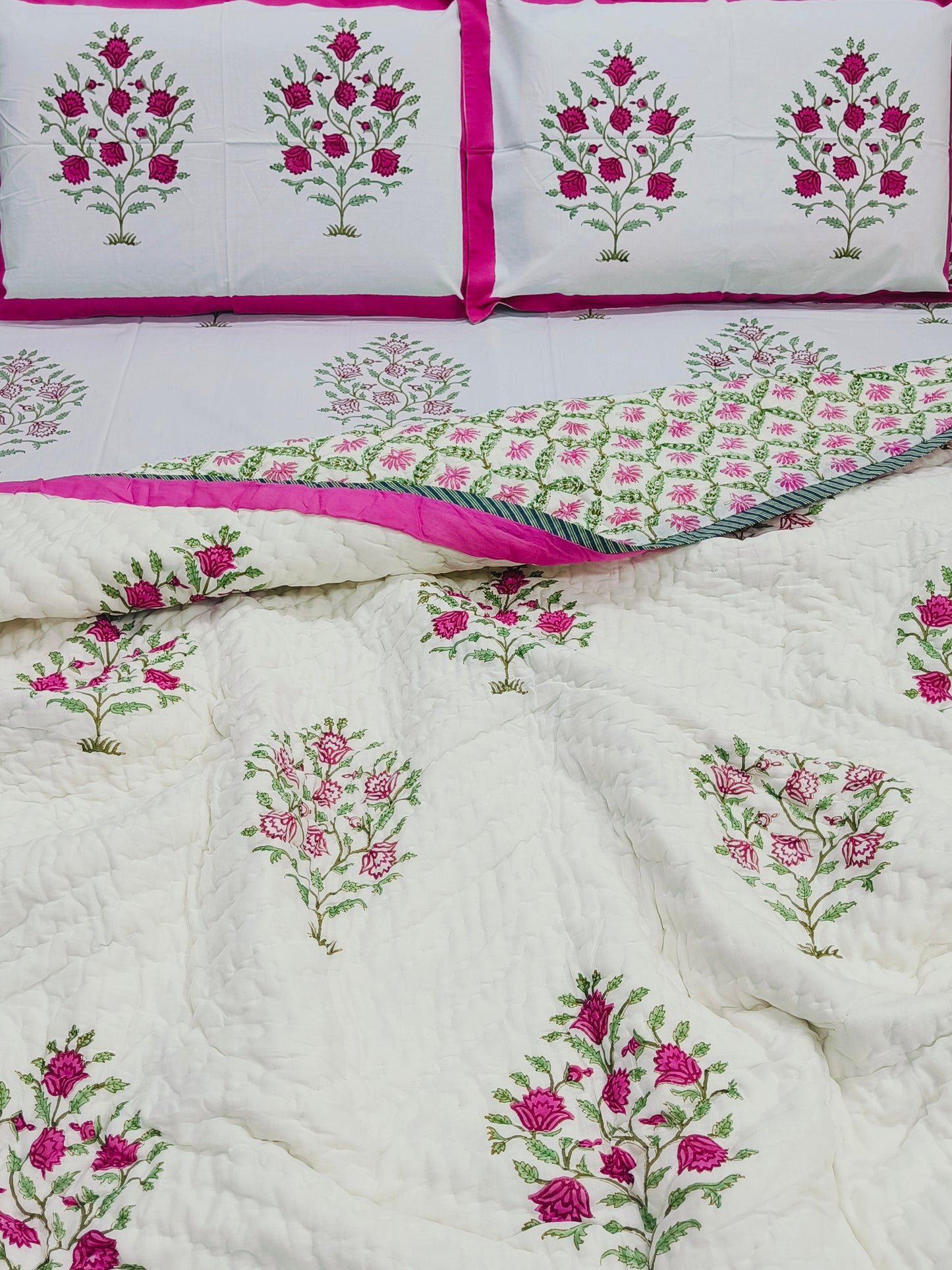 Bedding Sets with Quilts