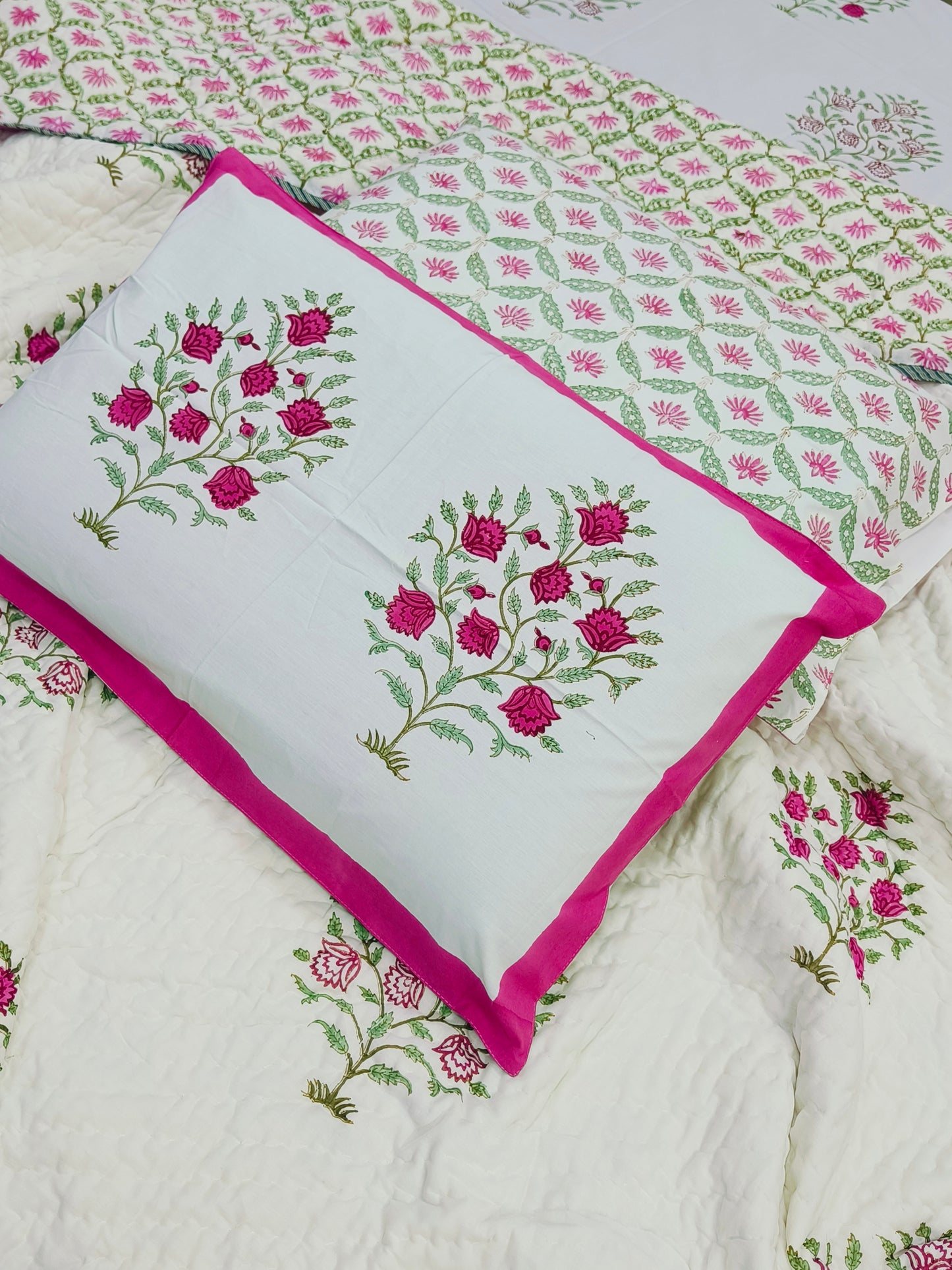 Bedding Sets with Quilts