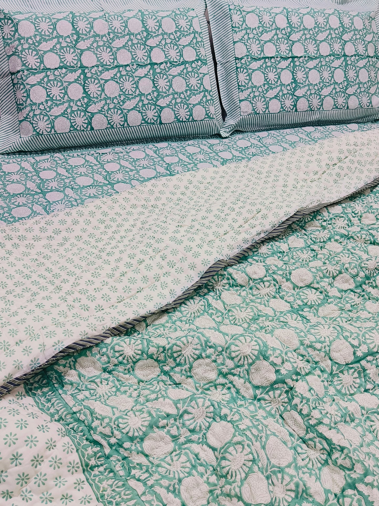 Bedding Sets with Quilts