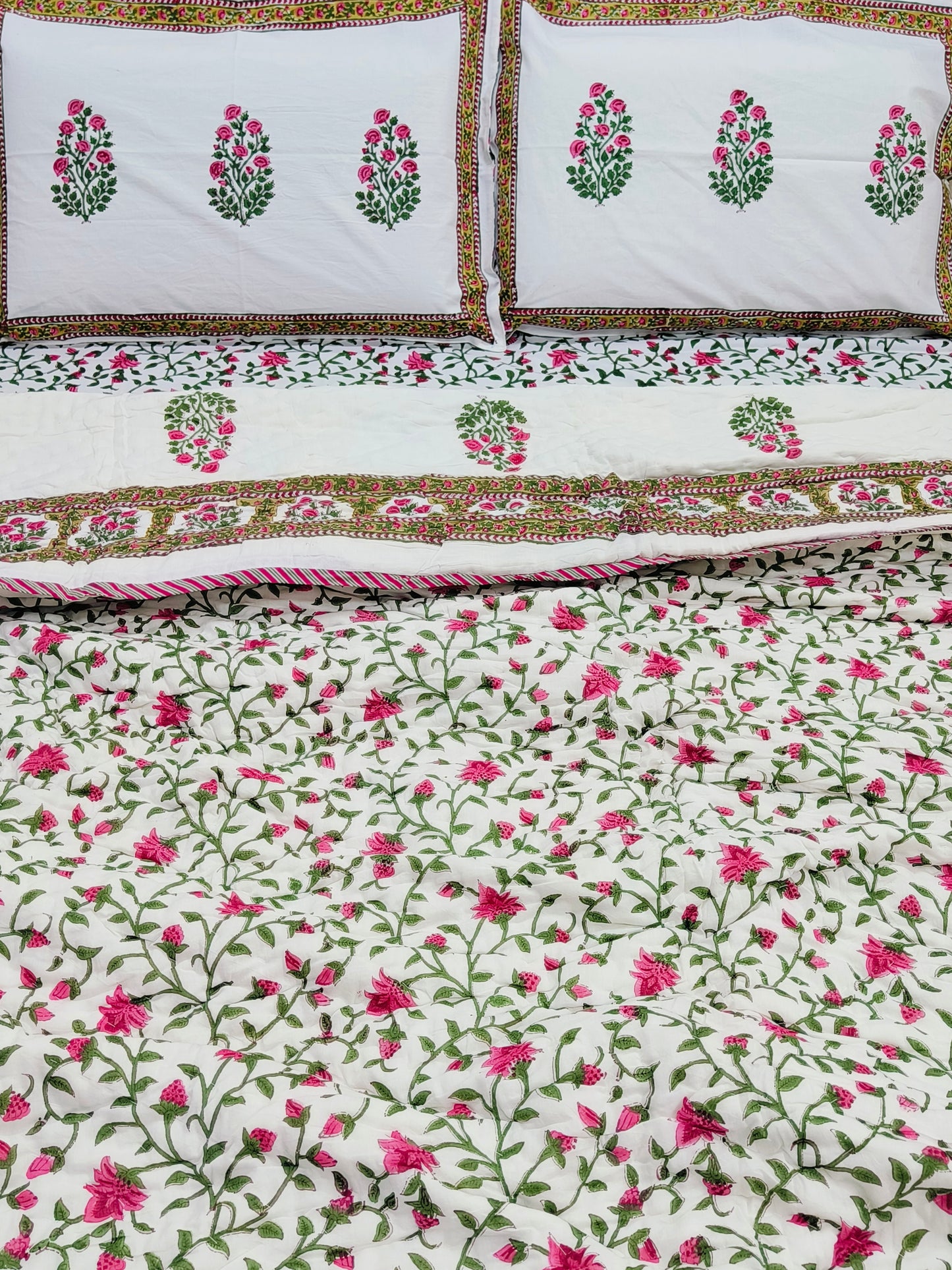 Bedding Sets with Quilts