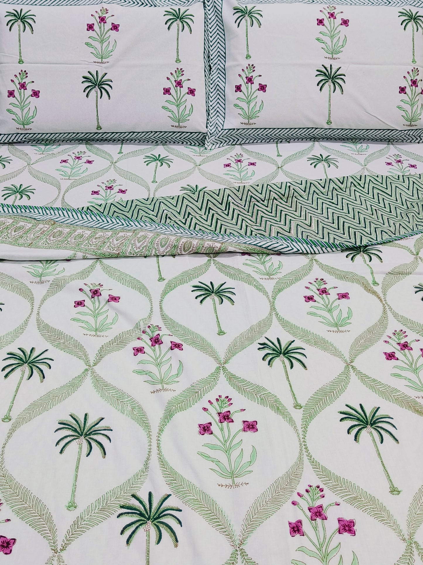 Bedding sets with Dohars