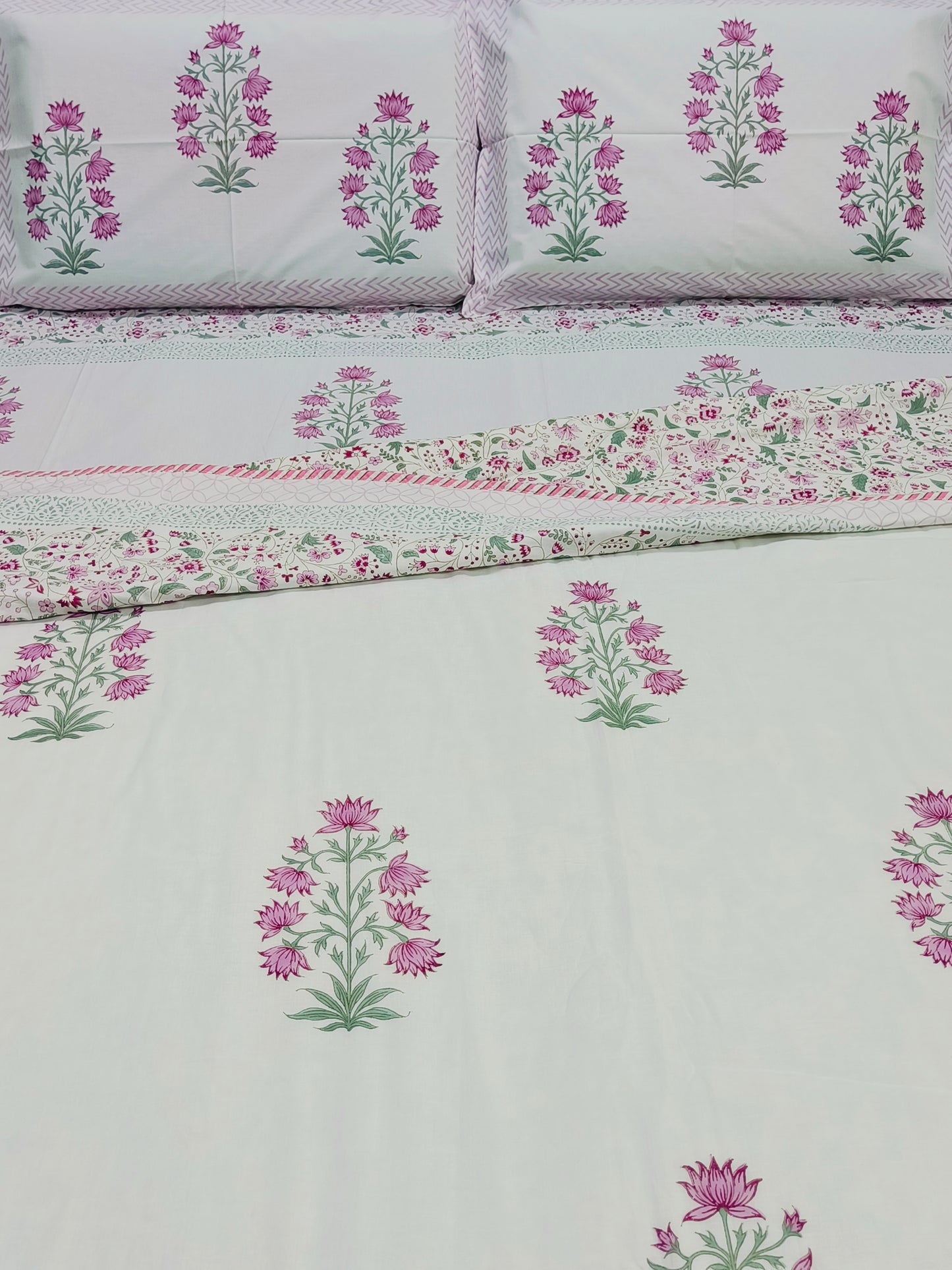 Bedding sets with Dohars