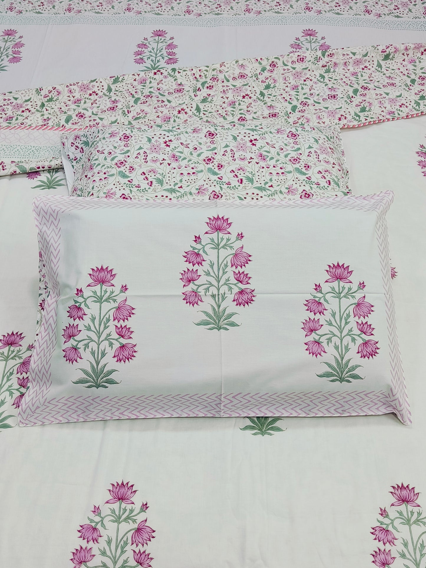 Bedding sets with Dohars