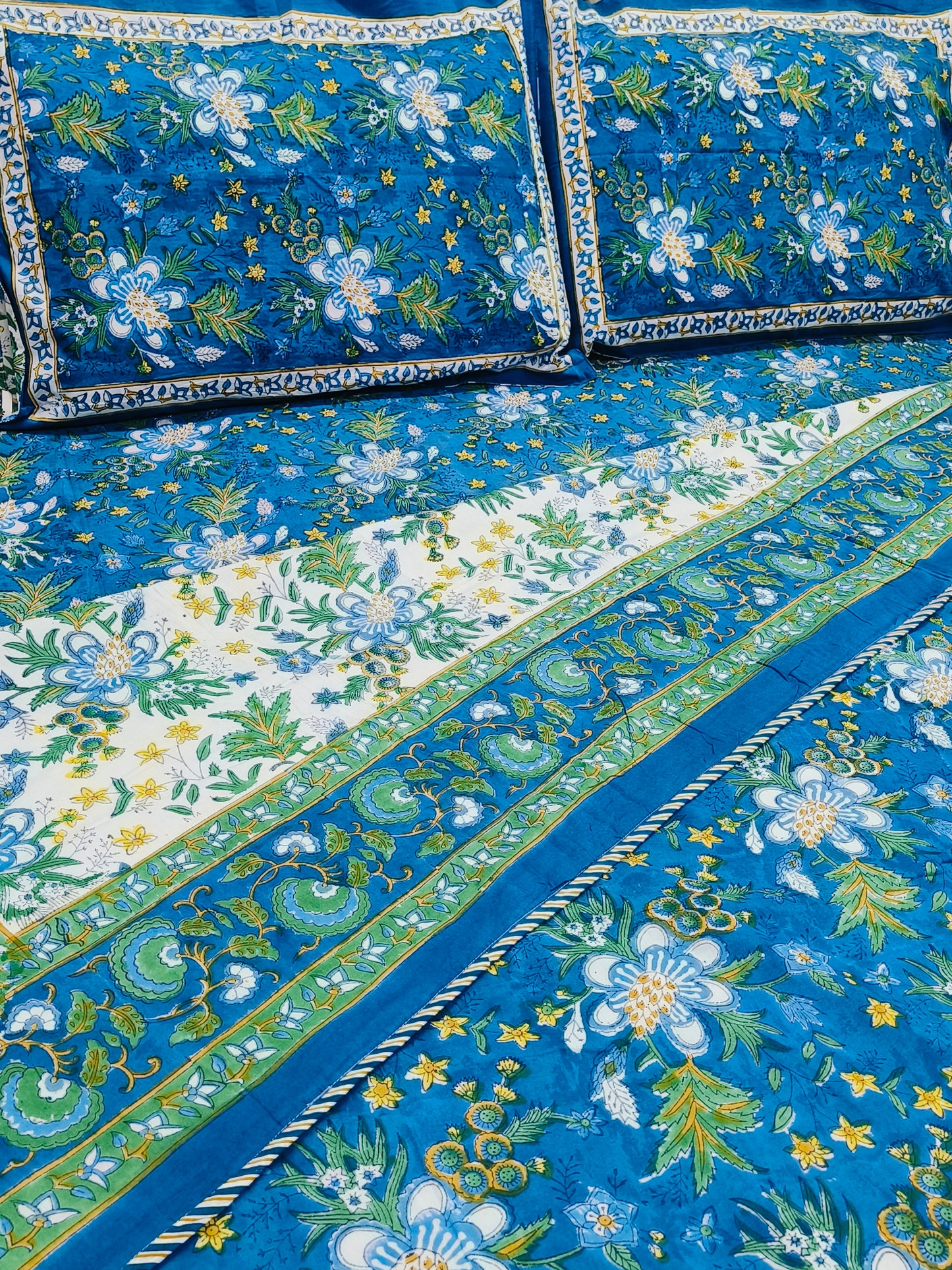 Bedding sets with Dohars
