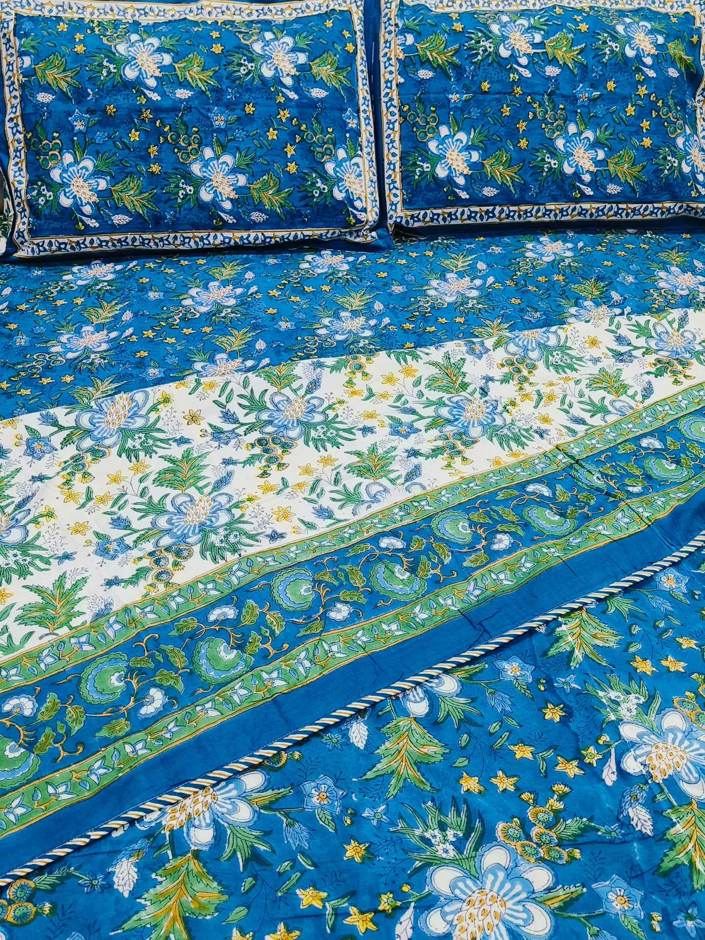 Bedding sets with Dohars
