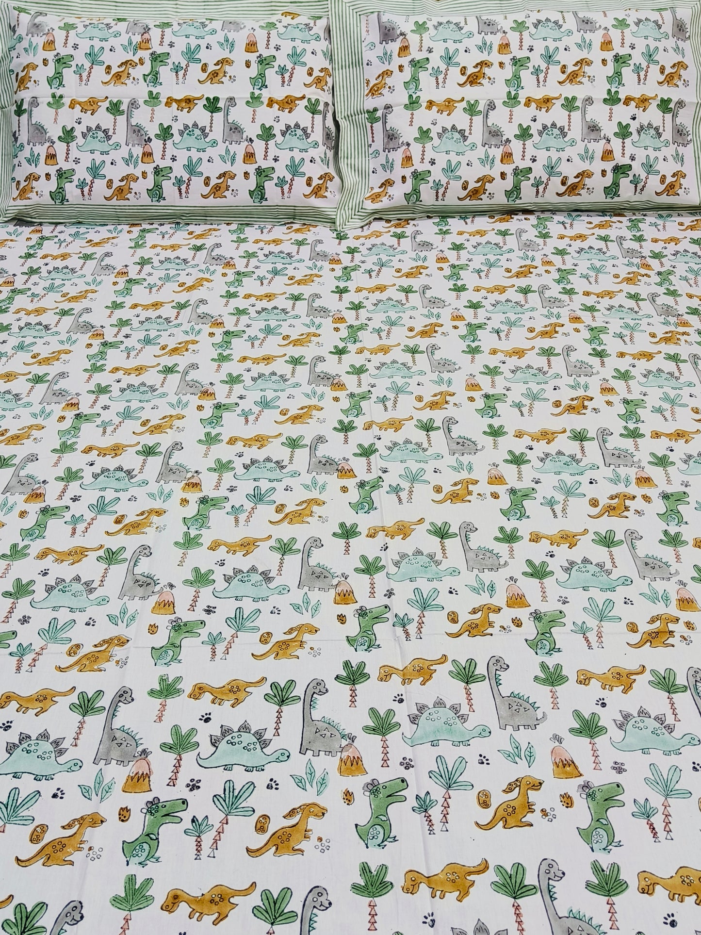 Handblock Printed Premium Bedsheets (Dispatch Time 24 Hours)