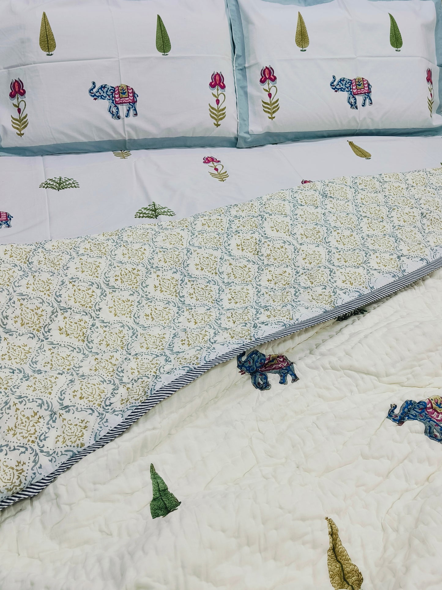 Bedding Sets with Quilts