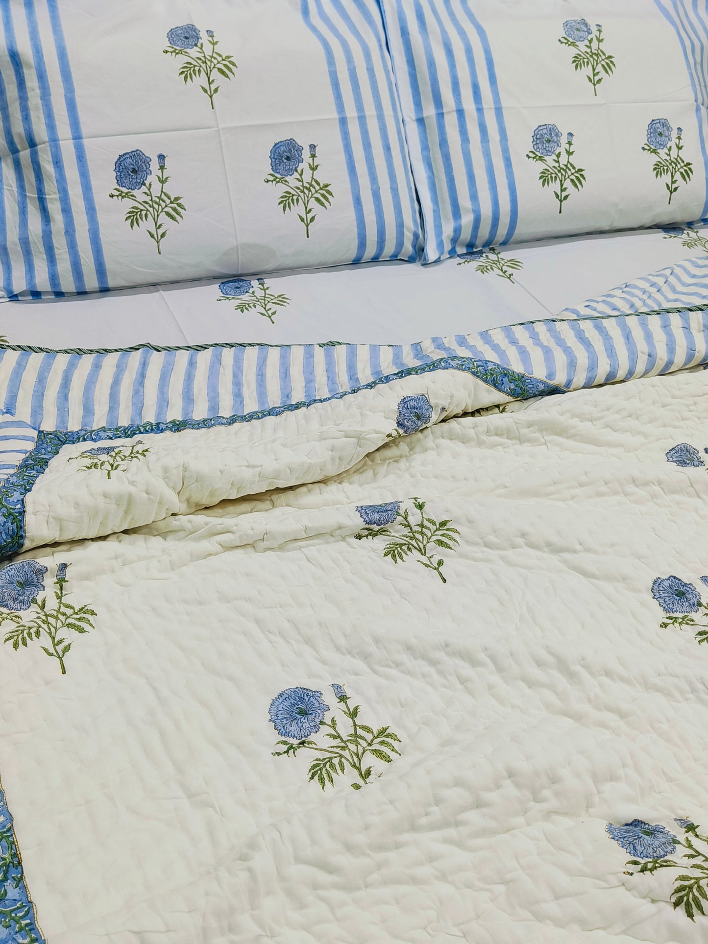 Bedding Sets with Quilts