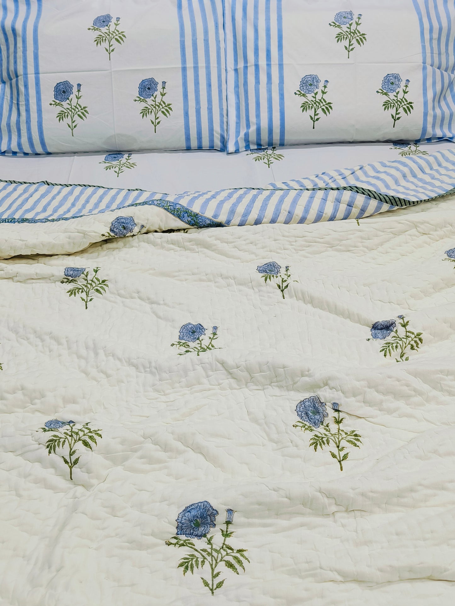 Bedding Sets with Quilts