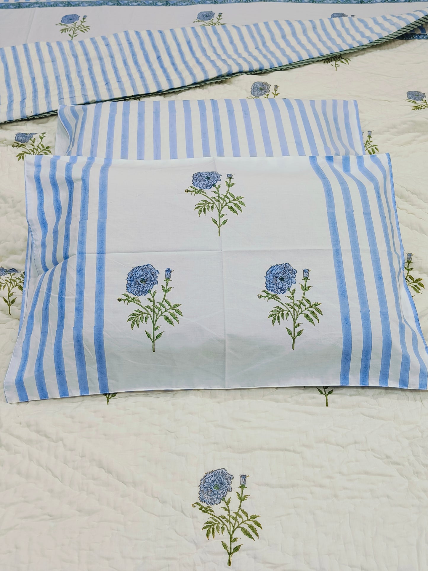 Bedding Sets with Quilts