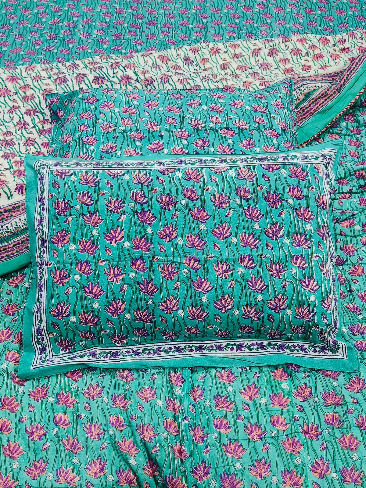 Bedding Sets with Quilts