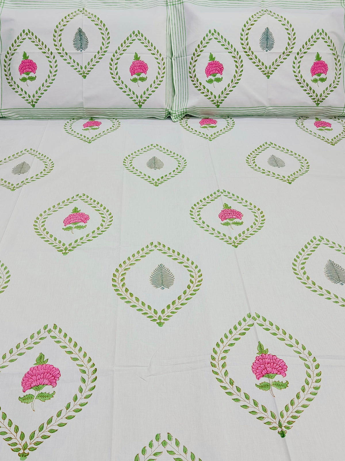 QUEEN Fitted Sheet