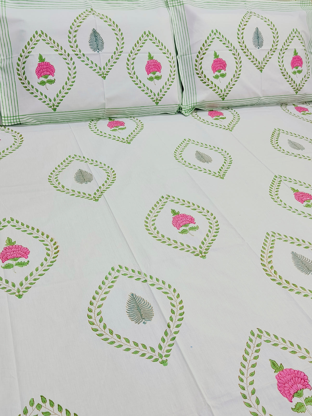 QUEEN Fitted Sheet