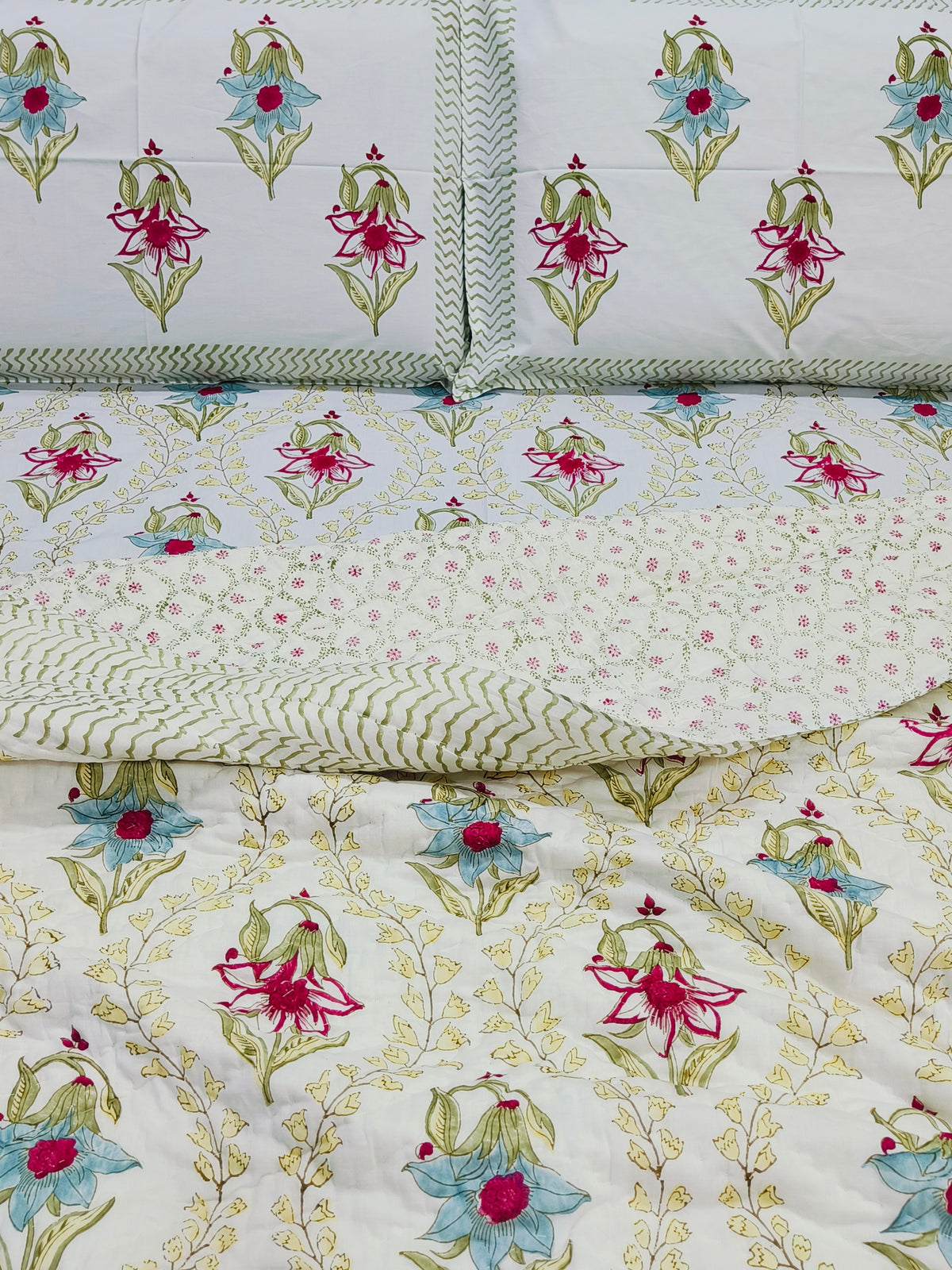Bedding Sets with Quilts