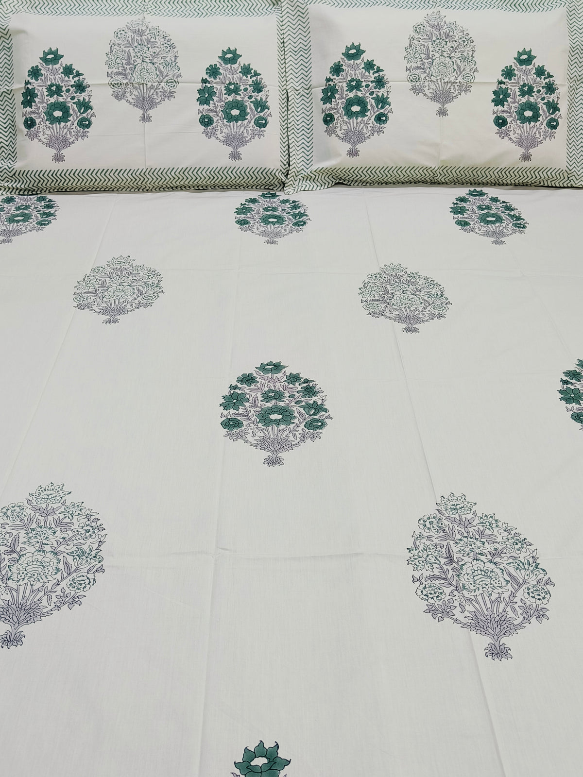 KING Fitted Sheet (Beige Base)
