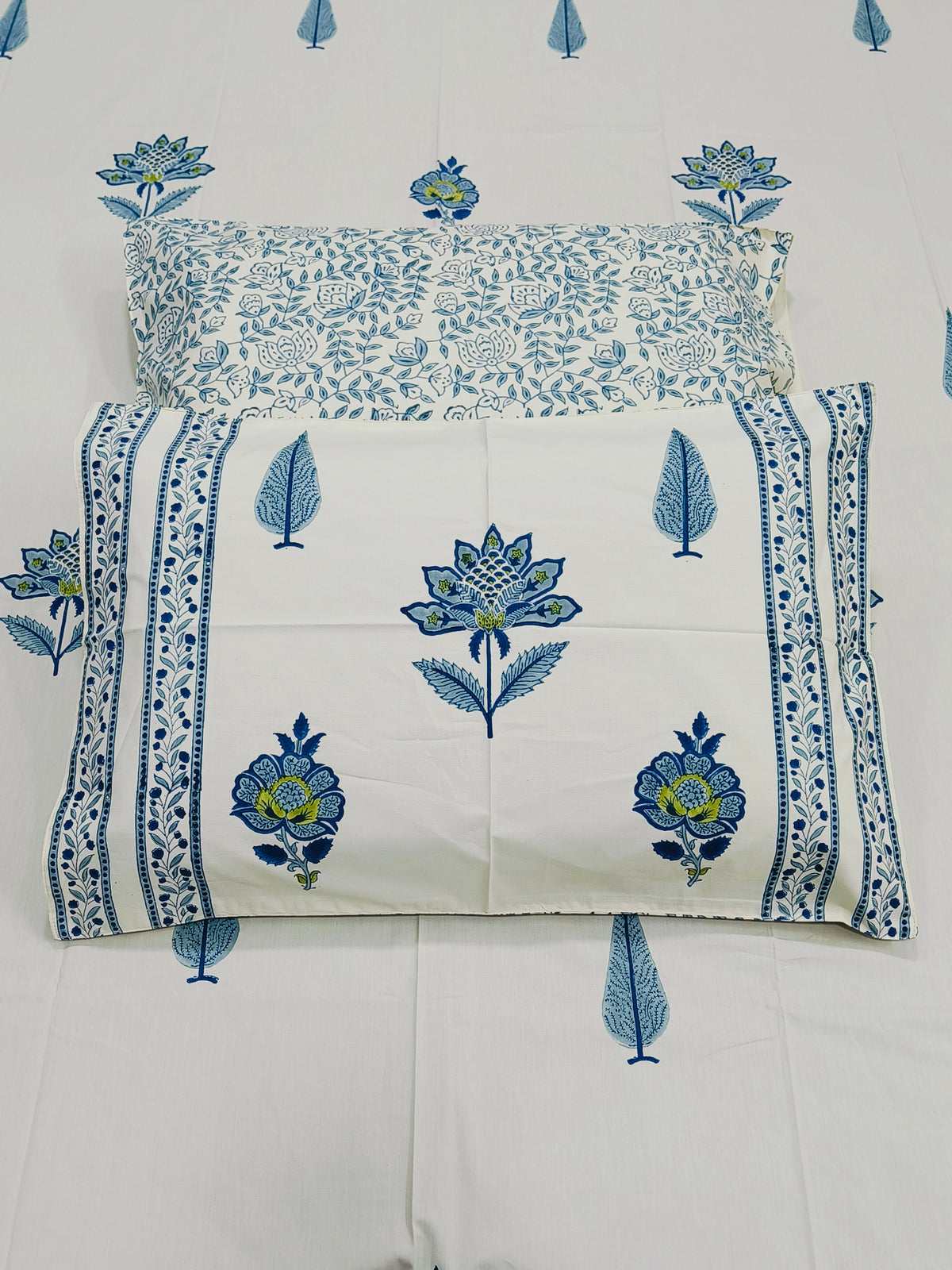 KING Fitted Sheet (Beige Base)