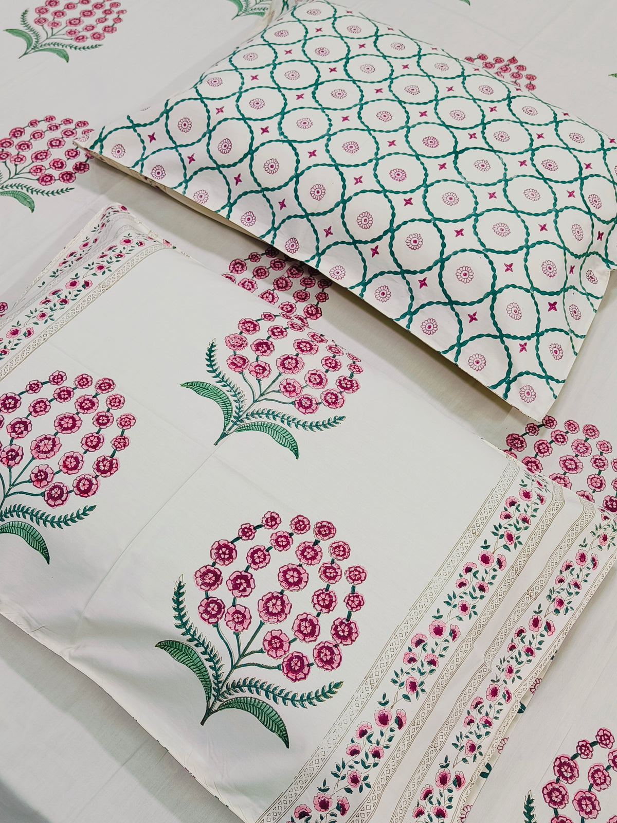 QUEEN Fitted Sheet (Beige Base)