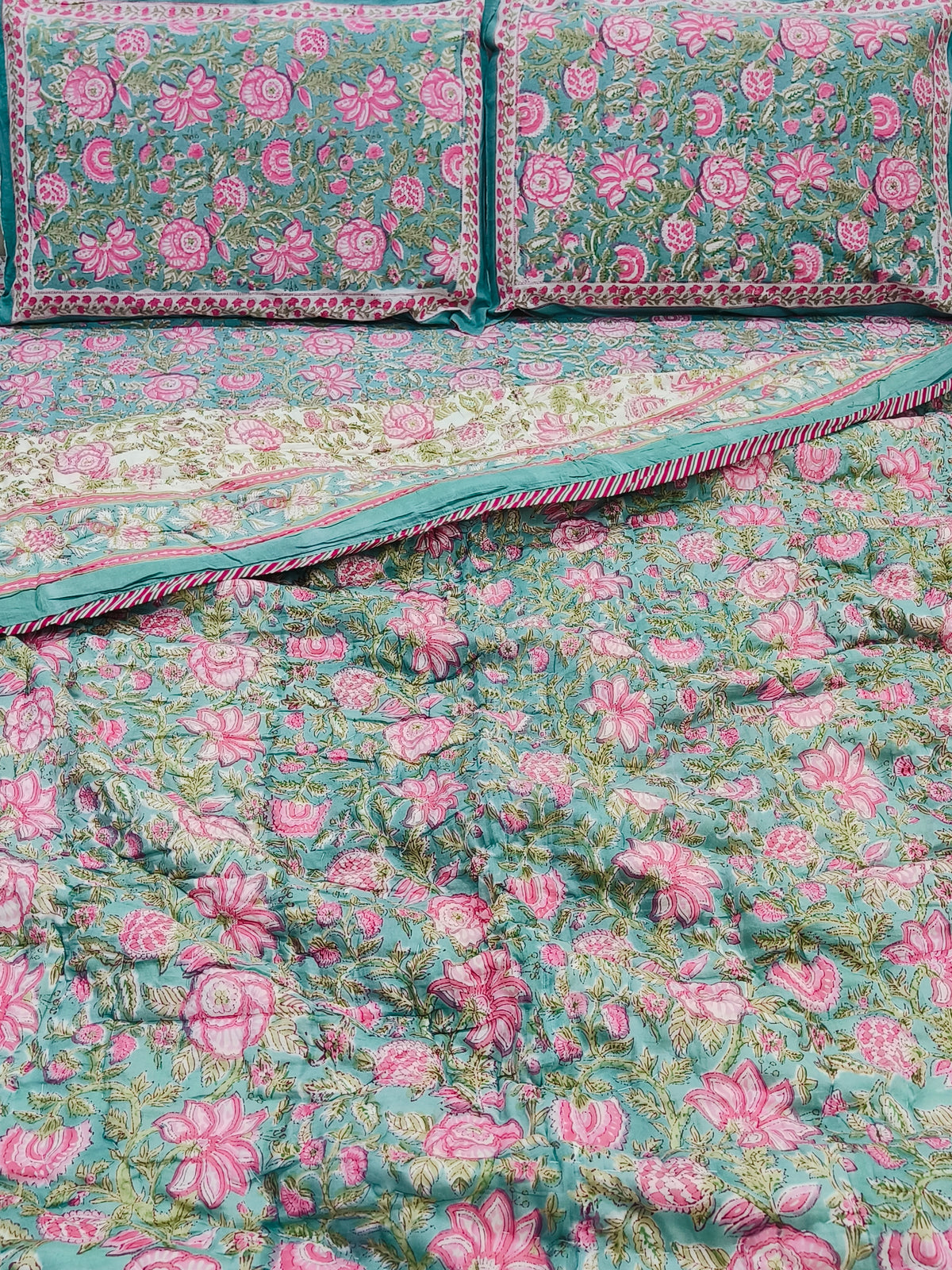 Bedding Sets with Quilts