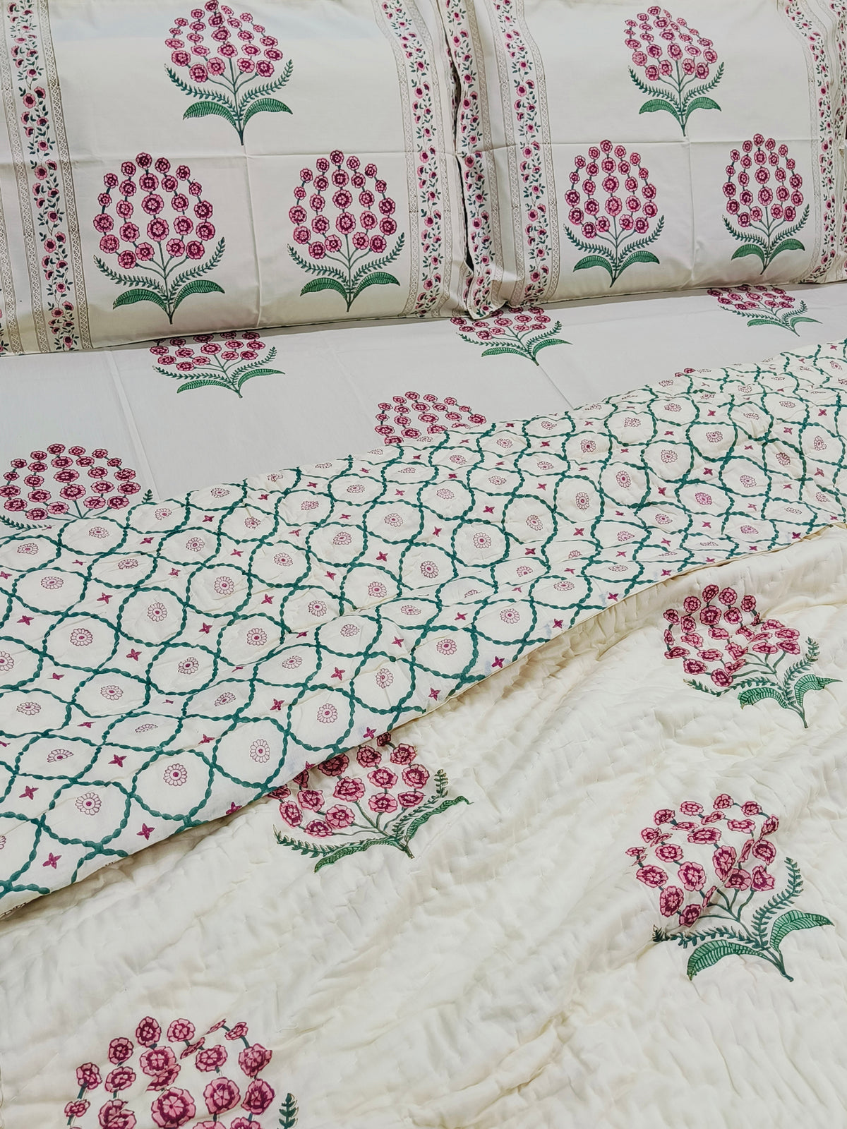 Bedding Sets with Quilts