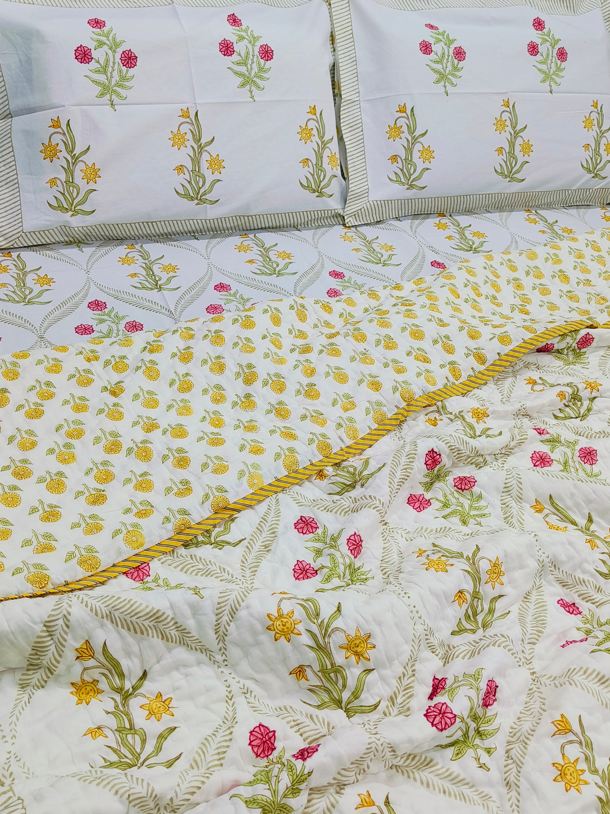 Bedding Sets with Quilts