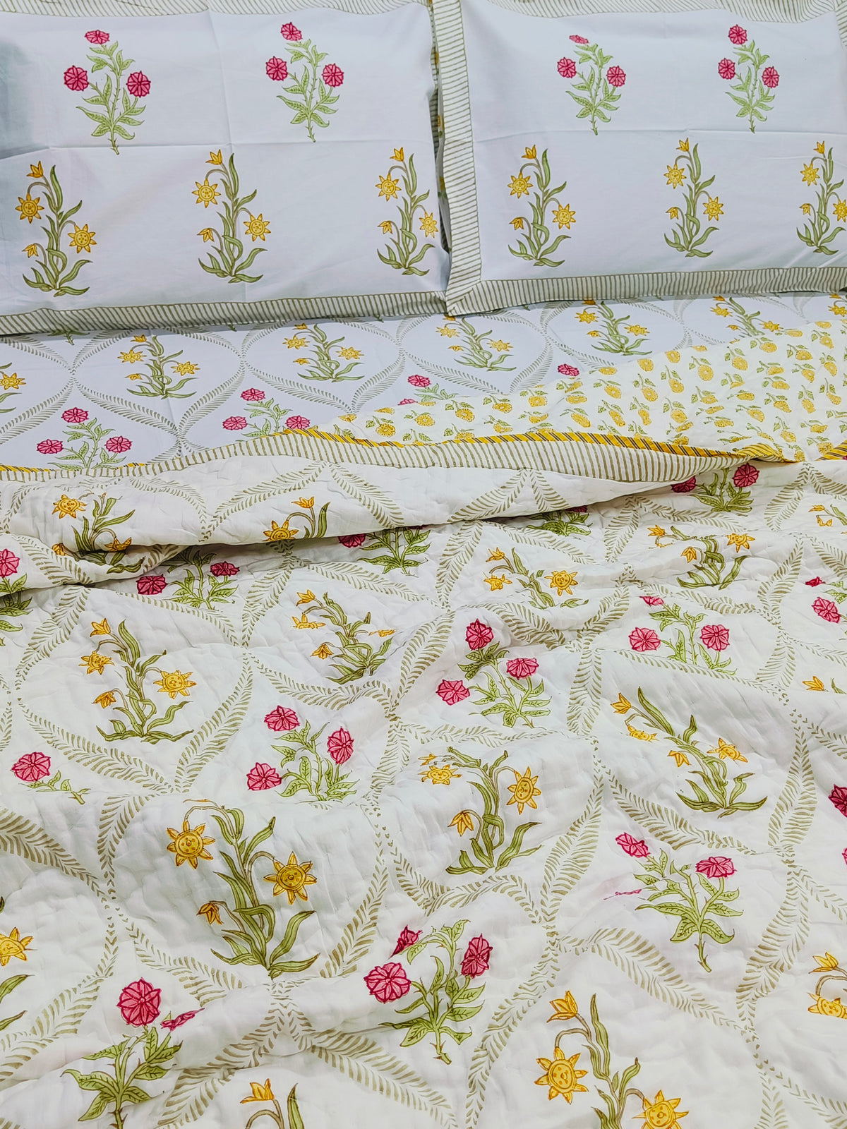 Bedding Sets with Quilts