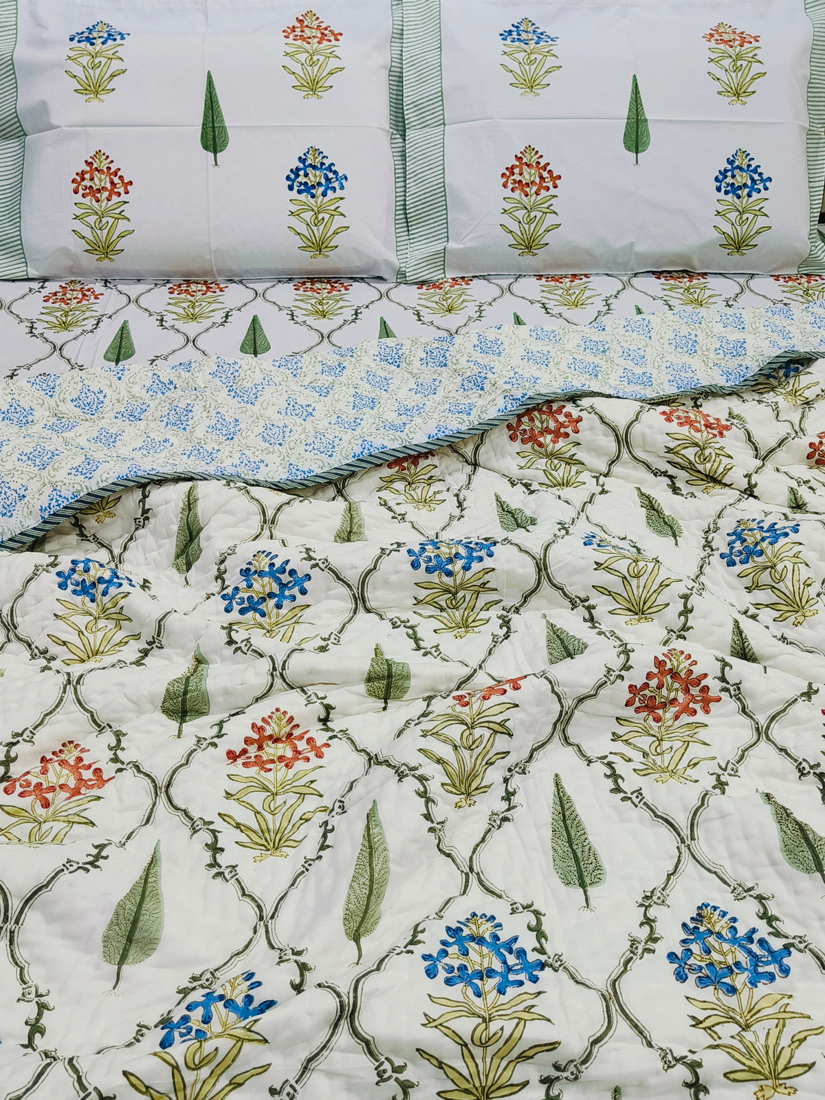 Bedding Sets with Quilts
