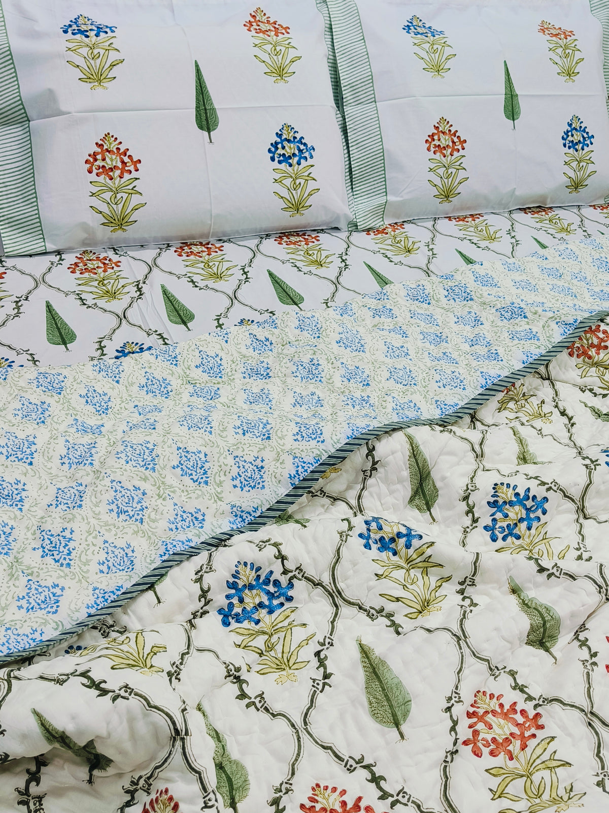 Bedding Sets with Quilts