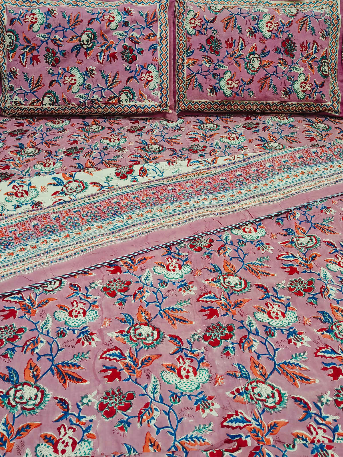 Bedding sets with Dohars