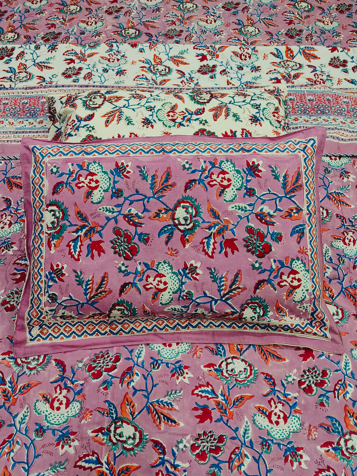 Bedding sets with Dohars