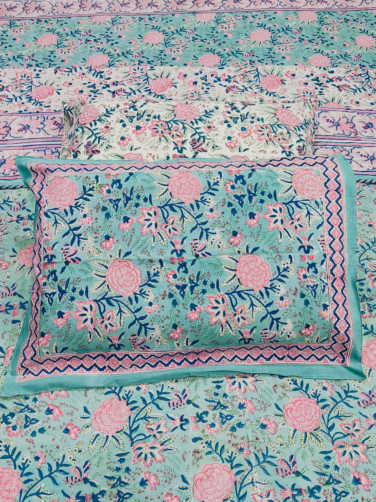 Bedding sets with Dohars